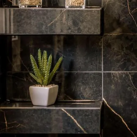 Eva's Glamorous #mitropoleos61 Apartment