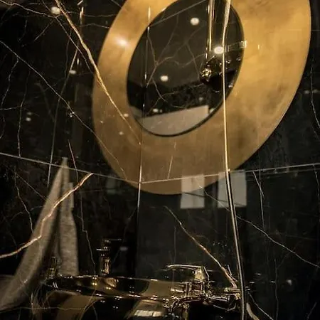 Eva's Glamorous #mitropoleos61 Selanik